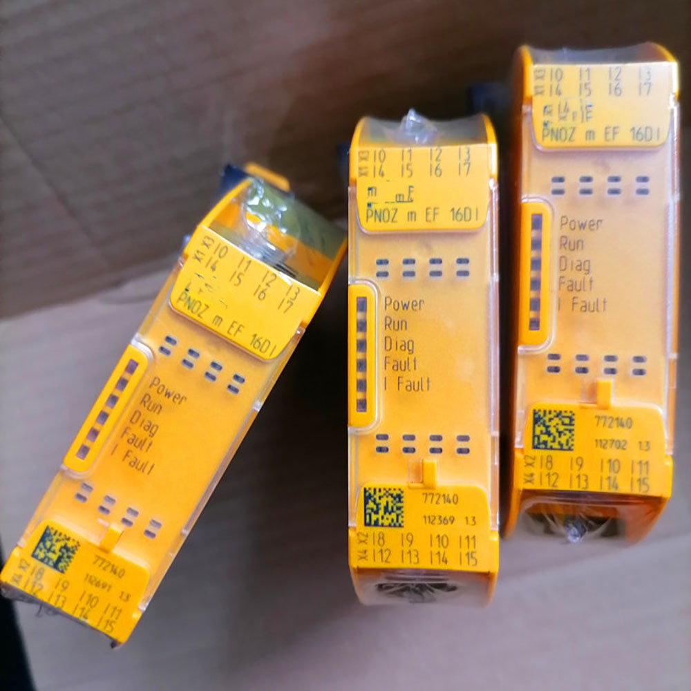 ʸ PNOZ m EF 16DI 772140   